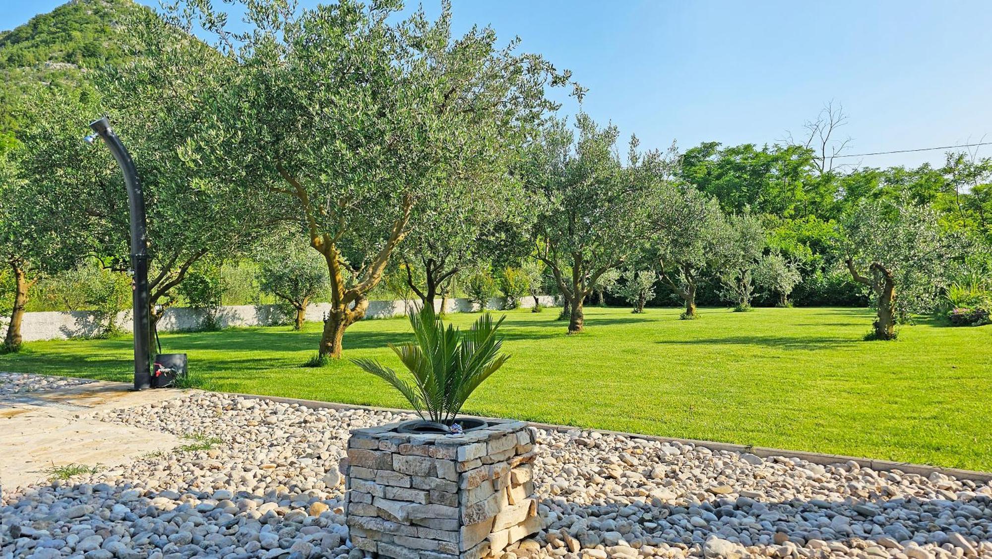 Holiday Home Natura With Private Pool Mostar Exterior foto